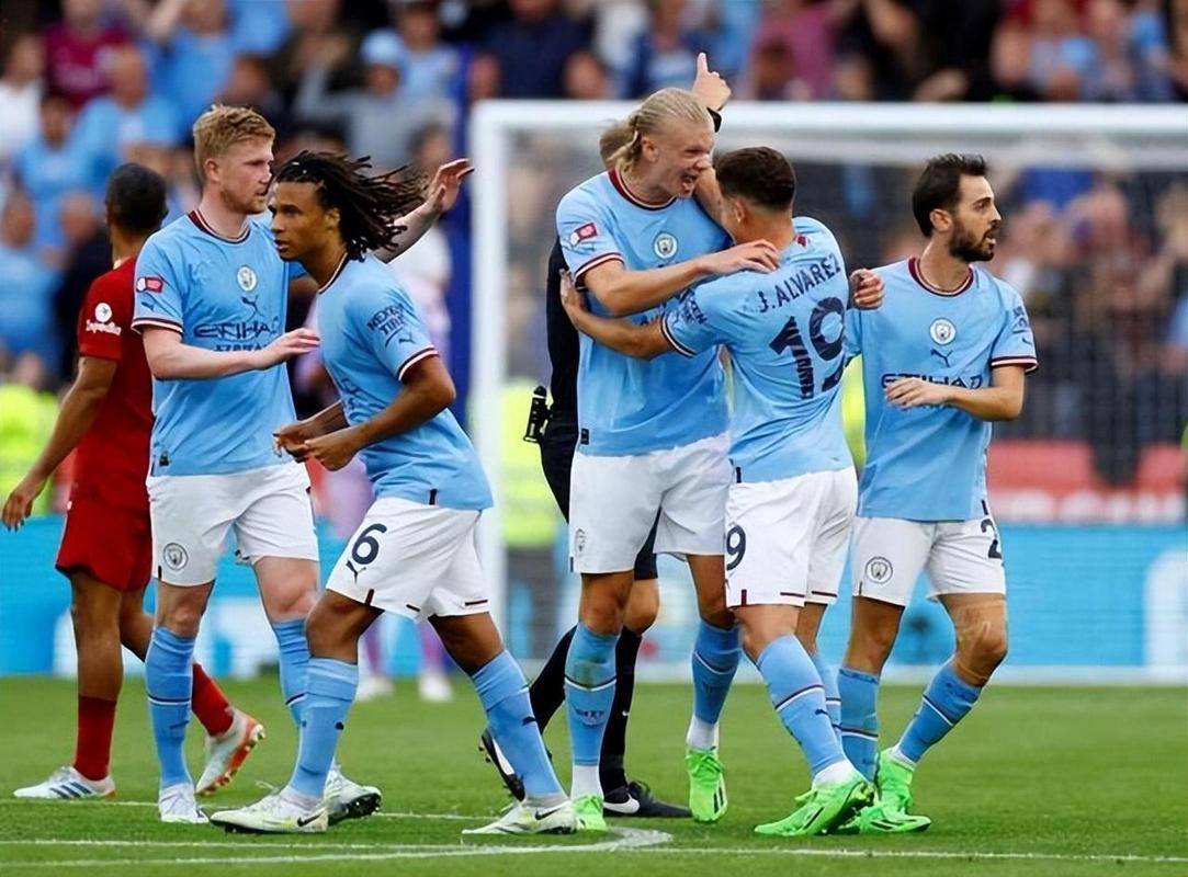 包含南安普顿将客场挑战伯恩利，力争积分的词条