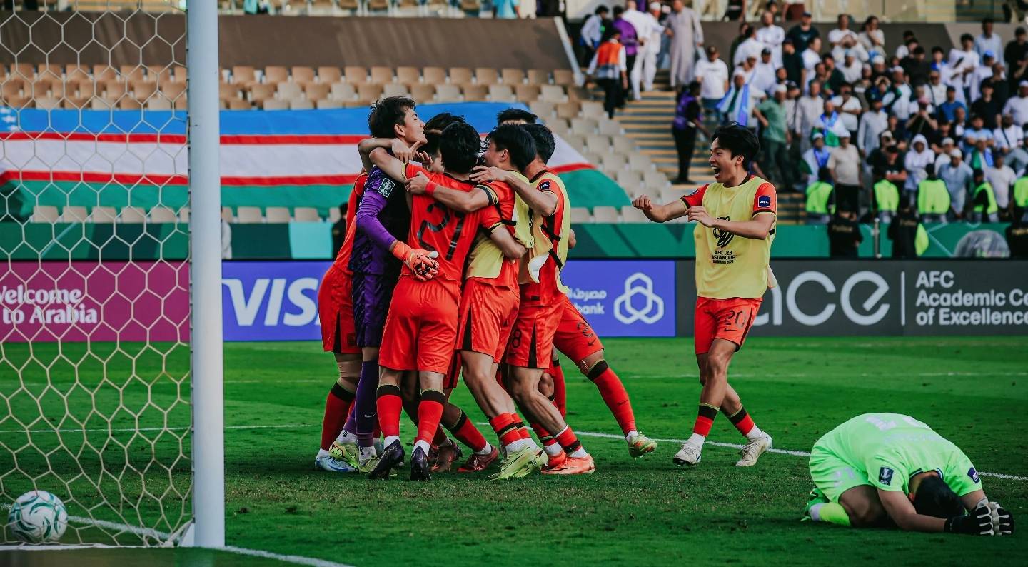 亚洲杯战况：马德里竞技防线稳固，皇家马德里进攻受阻，爱德华兹成最佳的简单介绍